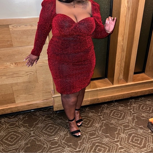 Rebdolls Dresses & Skirts - REBDOLLS size 3x Red Glitter Dress (worn once)